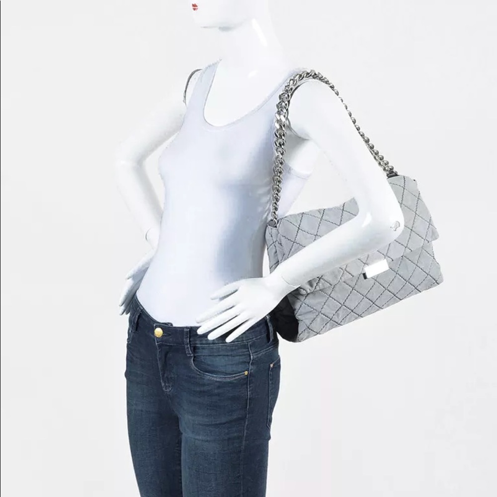 Stella McCartney Quilted ‘Beckett’ Shoulder Bag - Picture 6 of 8